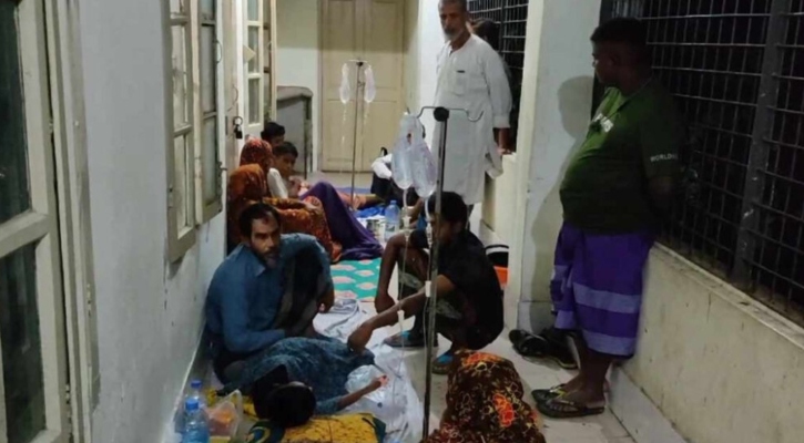 কলারোয়ায় বিরিয়ানি খেয়ে হাসপাতালে শতাধিক মানুষ